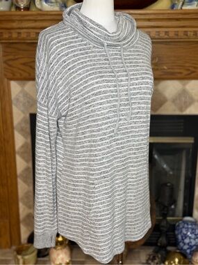 boxercraft Gray & White Striped Cowl Neck Sweater with Front Pocket Women’s L